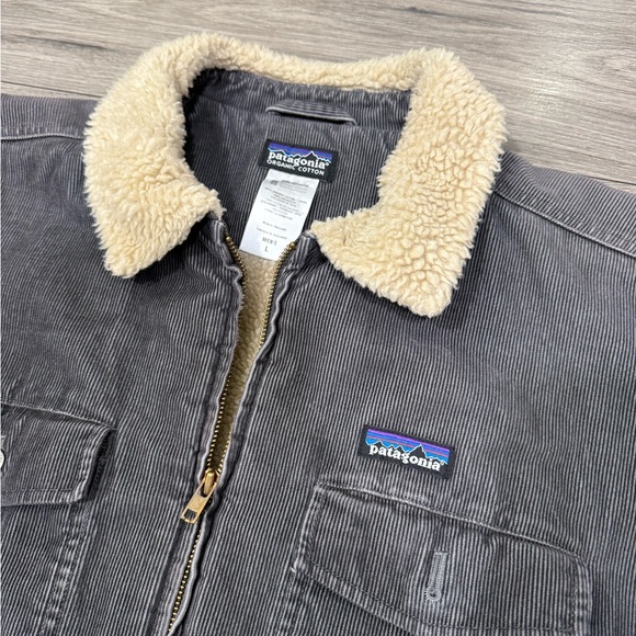 Patagonia Other - Patagonia Organic Cotton Corduroy Sherpa Lined Trucker Jacket Sz L